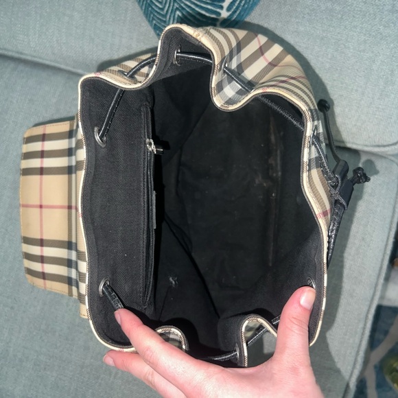 AUTHENTIC VINTAGE BURBERRY BACKPACK - Picture 4 of 5